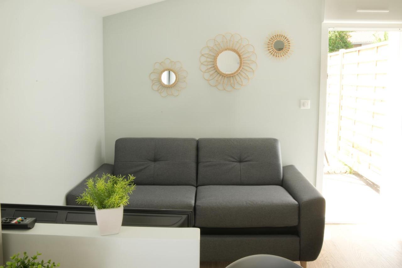 Apartamento T2 - 28M2 Avec Cour Et Stationnement, Wifi Et Linge Fournis Angulema Exterior foto
