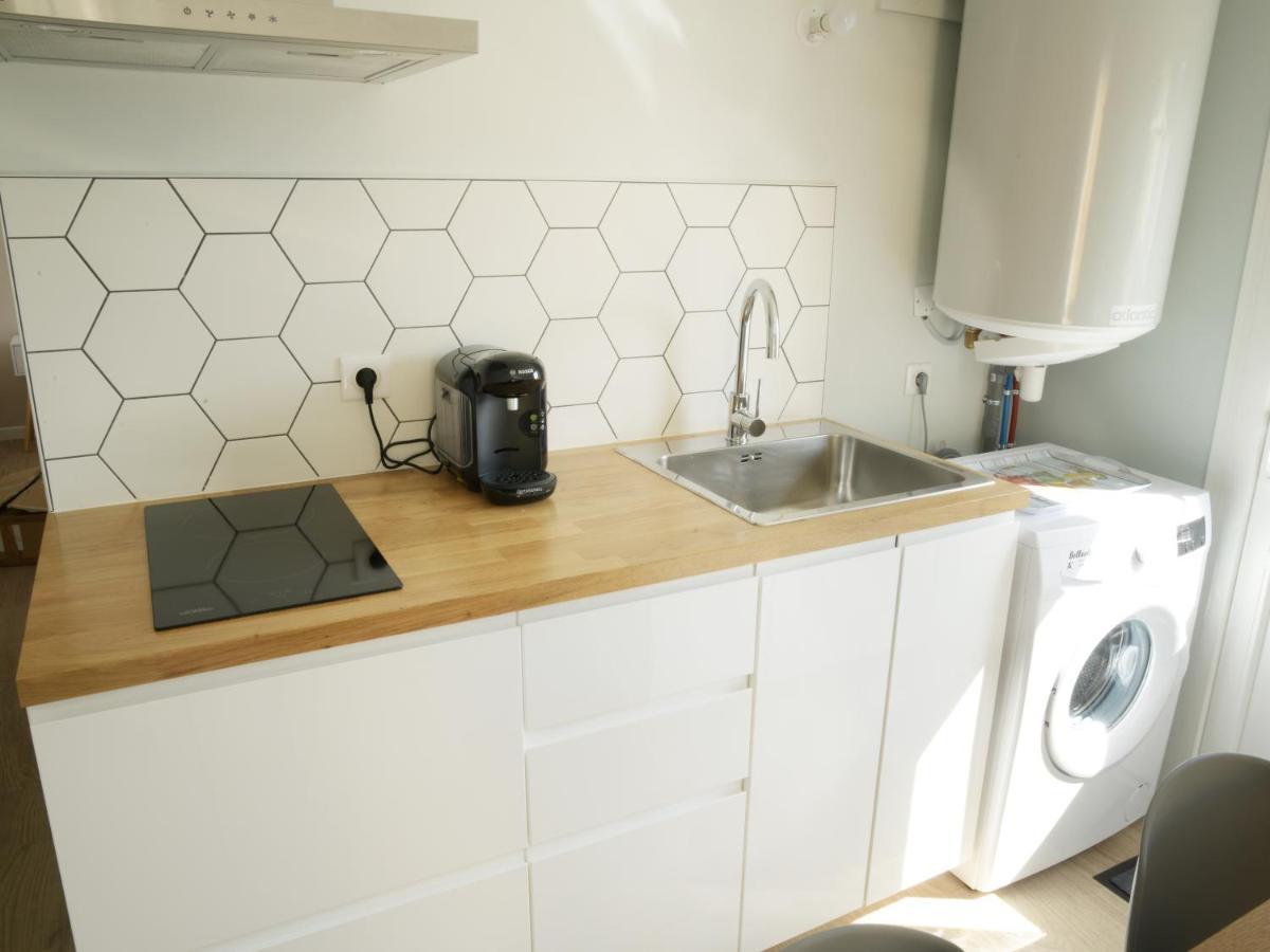 Apartamento T2 - 28M2 Avec Cour Et Stationnement, Wifi Et Linge Fournis Angulema Exterior foto